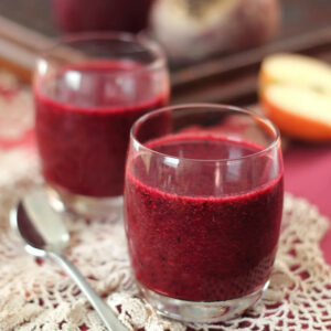 BEETROOT, APPLE & BERRY SMOOTHIE