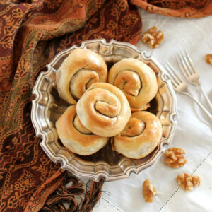 Yafawi sfeeha with sweet walnut filling