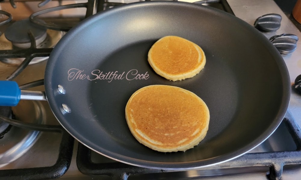 https://theskillfulcook.com/wp-content/uploads/2023/08/Rachael-Ray-Brights-collection-The-Pancake-Test.jpg