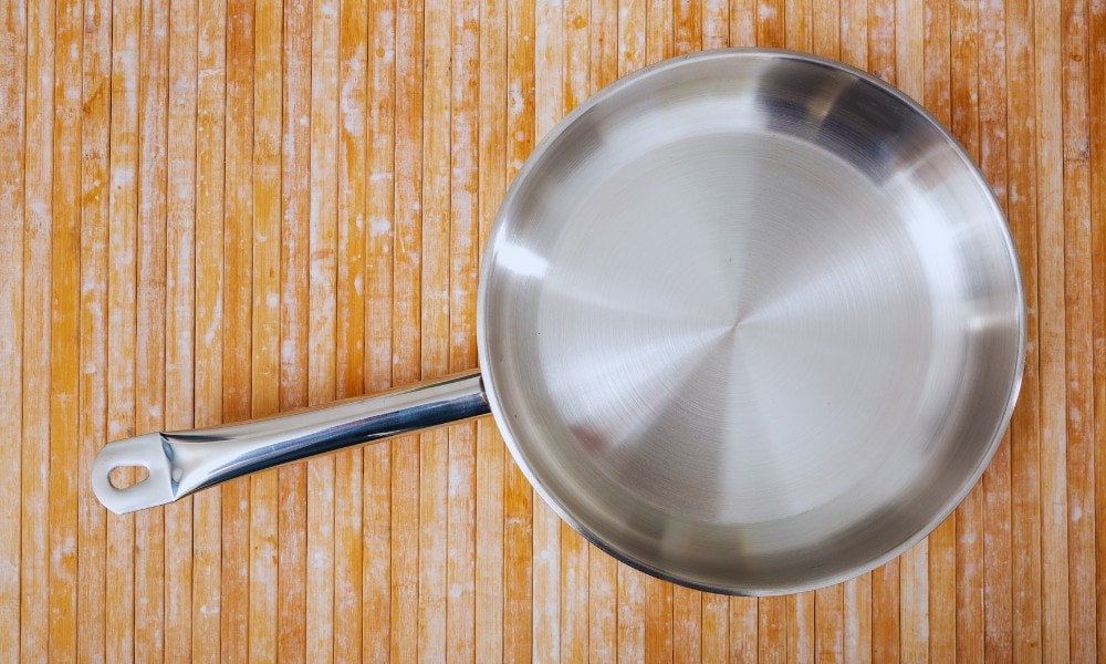 Commercial Kitchen Cookware : Aluminum vs Stainless Steel
