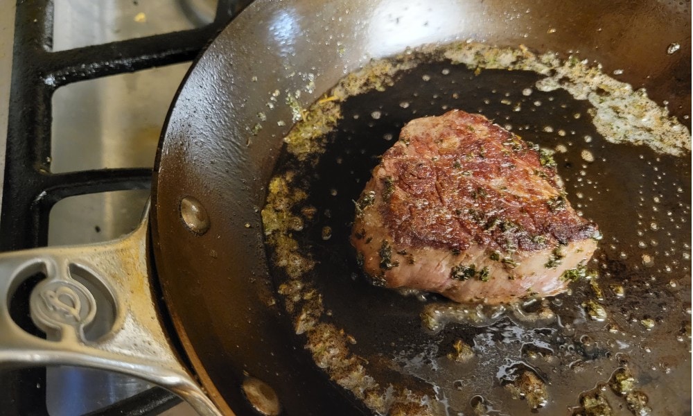 Cooking steak on de Buyer Mineral B Pro Carbon Steel Pan