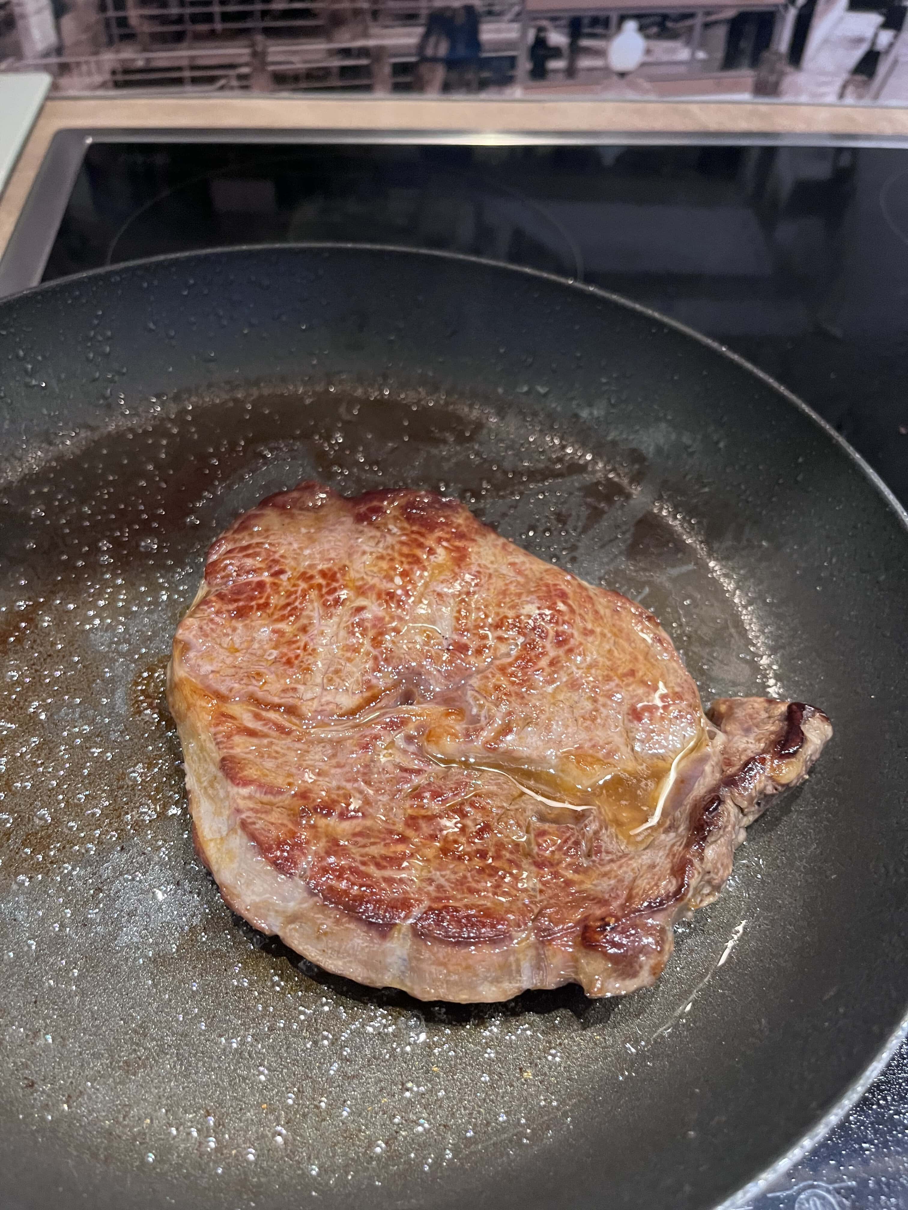 Scanpan Classic - cooking steak