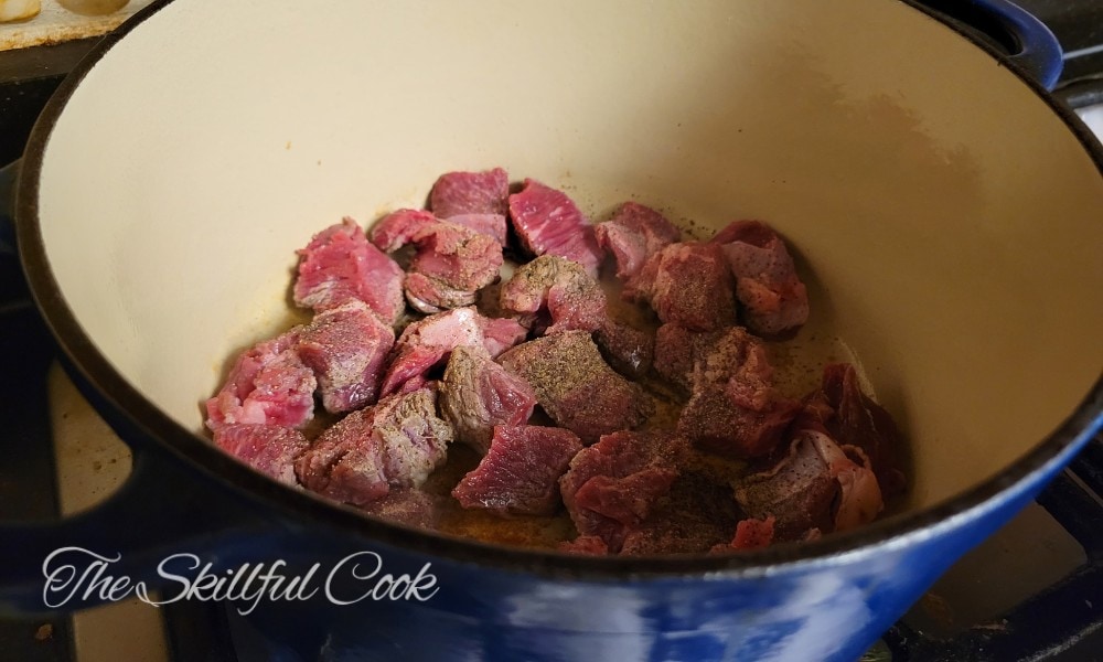 Searing meat using Lodge enameled cast iron dutch oven