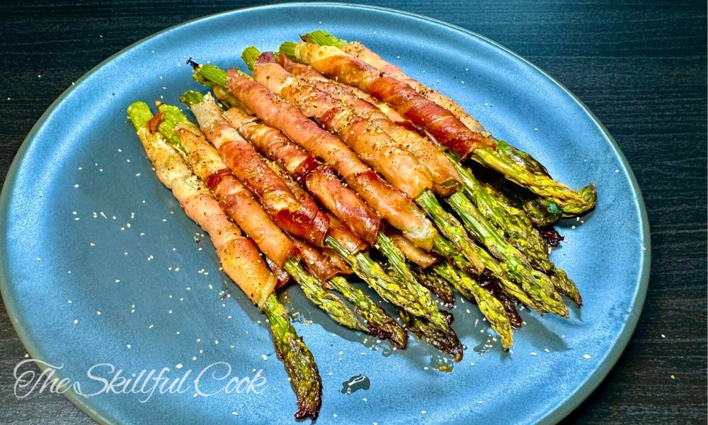 Asparagus roasted with the prosciutto
