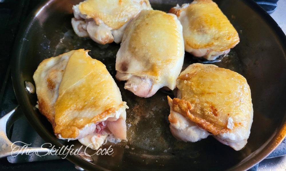 Searing chicken on Strata Pan