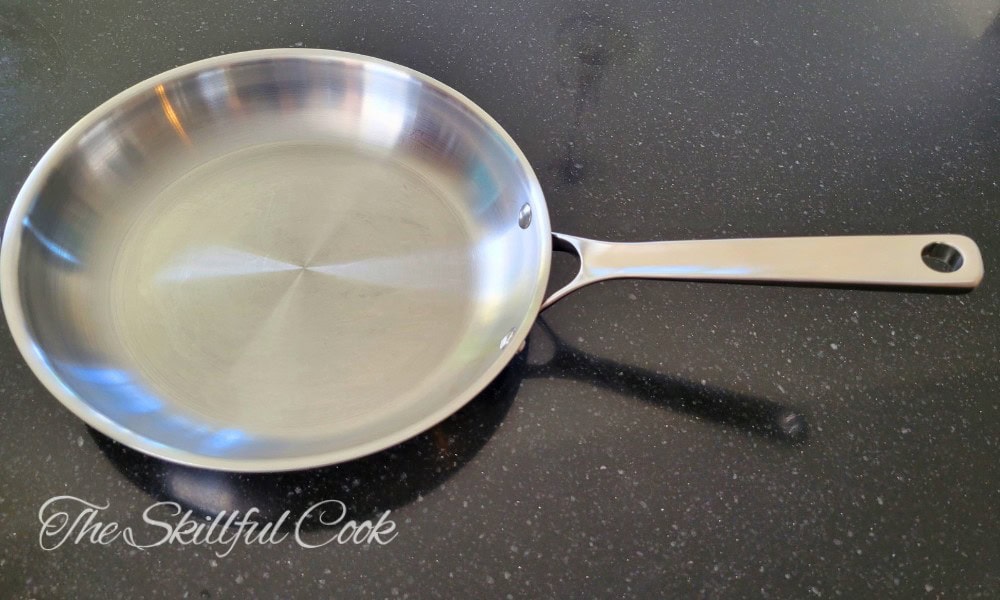 Strata carbon clad frying pan
